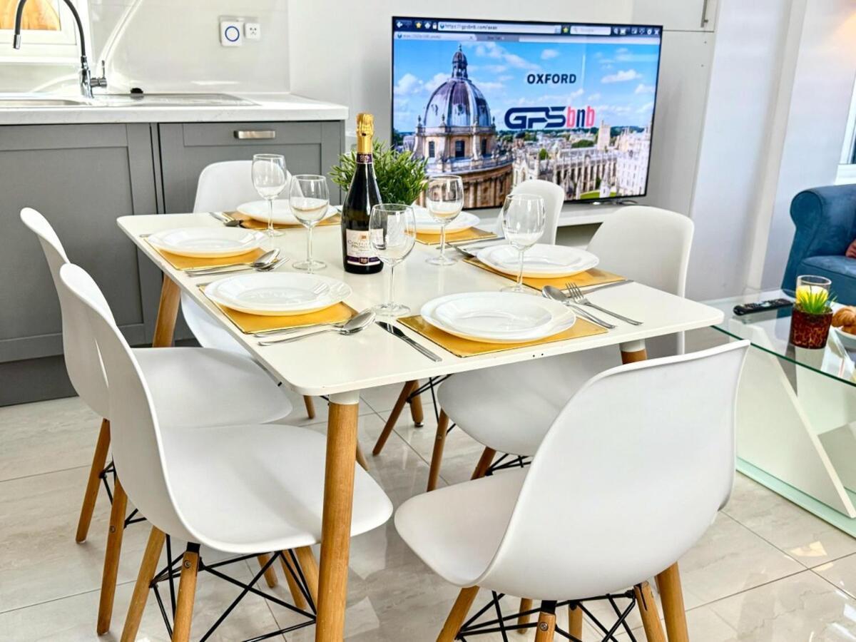 Walnut Luxurious 2-Bedroom With Ensuite - Parking, Netflix, Wifi - Close To Oxford, Bicester & Blenheim Palace Kidlington Εξωτερικό φωτογραφία